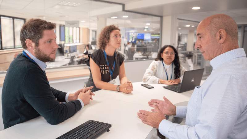 동료직원 컨설팅